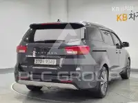 2017 KIA Carnival