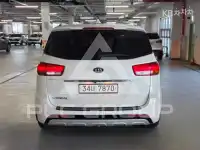 2017 KIA Carnival