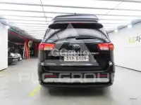 2017 KIA Carnival