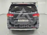 2017 KIA Carnival