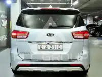 2017 KIA Carnival