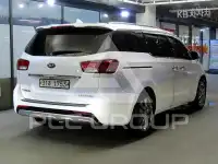 2017 KIA Carnival