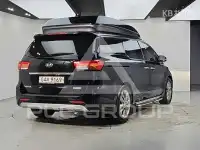 2017 KIA Carnival