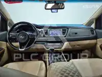2017 KIA Carnival