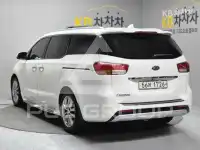 2017 KIA Carnival