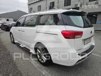 2017 KIA Carnival
