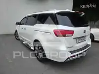 2017 KIA Carnival