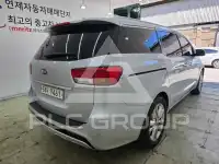 2017 KIA Carnival