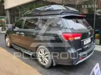 2017 KIA Carnival