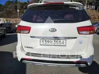 2017 KIA Carnival