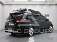 2017 KIA Carnival