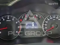 2017 KIA Carens