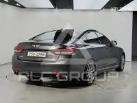 2017 Genesis G80