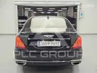 2017 Genesis G90