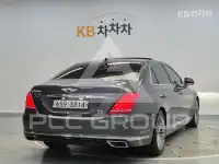 2017 Genesis G90
