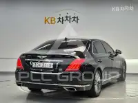 2017 Genesis G90
