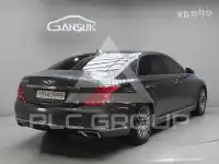 2017 Genesis G90