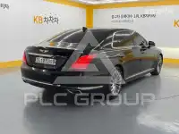 2017 Genesis G90