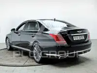 2017 Genesis G90