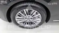2017 Genesis G90
