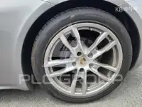 2017 Porsche Cayman