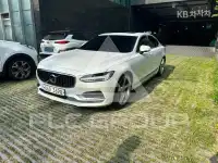 2017 Volvo S90