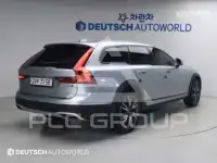 2017 Volvo V90