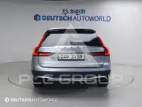 2017 Volvo V90