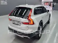 2017 Volvo V90