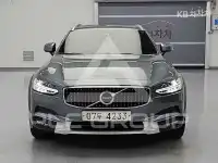 2017 Volvo V90