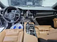 2017 Volvo V90