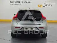 2017 Volvo V40