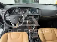 2017 Volvo V40