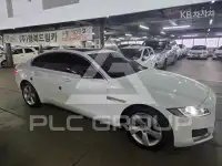 2017 Jaguar XF