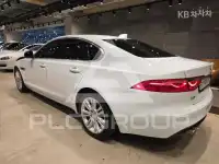 2017 Jaguar XF