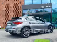 2017 Infinity Q