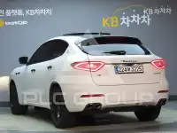 2017 Maserati LEVANTE