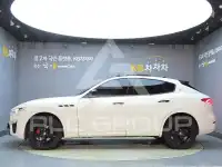 2017 Maserati LEVANTE