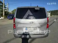 2018 Hyundai Starex