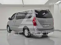 2018 Hyundai Starex