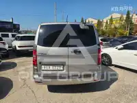 2018 Hyundai Starex