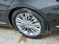 2018 Genesis G90