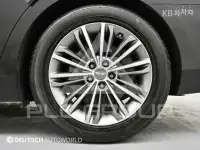 2018 Genesis G90