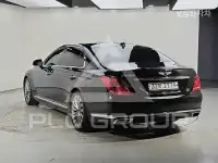 2018 Genesis G90