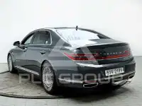 2018 Genesis G90