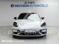 2018 Porsche Panamera