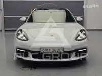 2018 Porsche Panamera