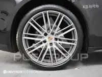 2018 Porsche Panamera