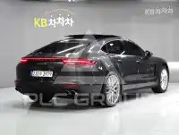 2018 Porsche Panamera