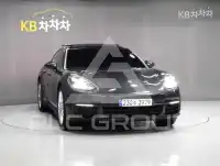 2018 Porsche Panamera